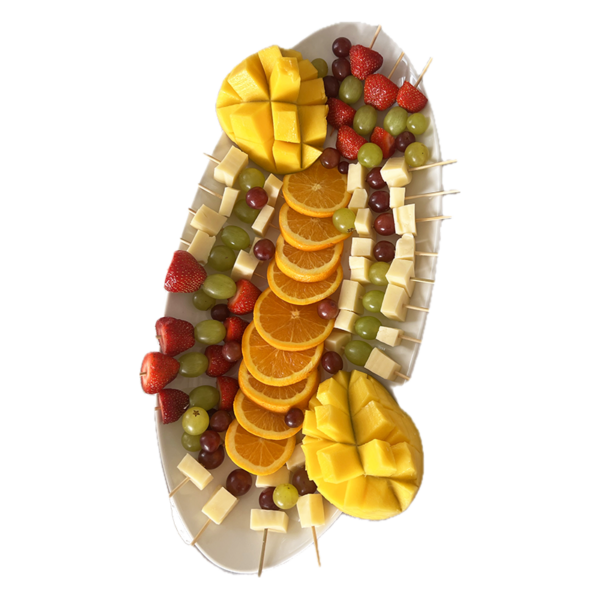Brochettes de fruits et fromage
